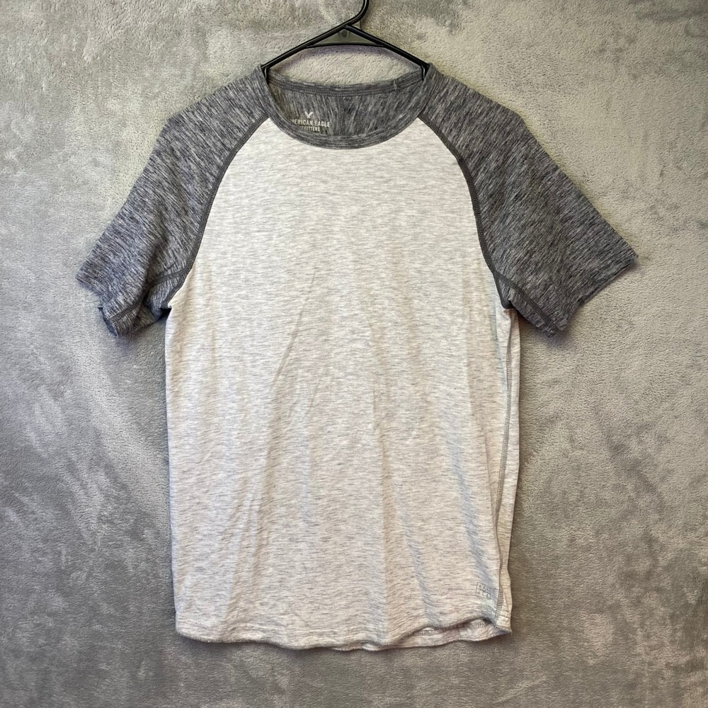 American Eagle T-Shirt Mens‎ XS Active Flex Gray Raglan Short Sleeve EUC